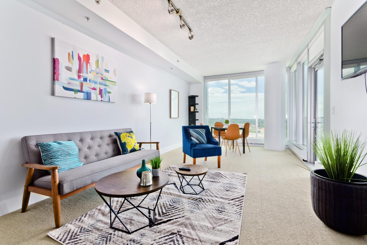 Suite Digs Arriva YYC Exteriör bild