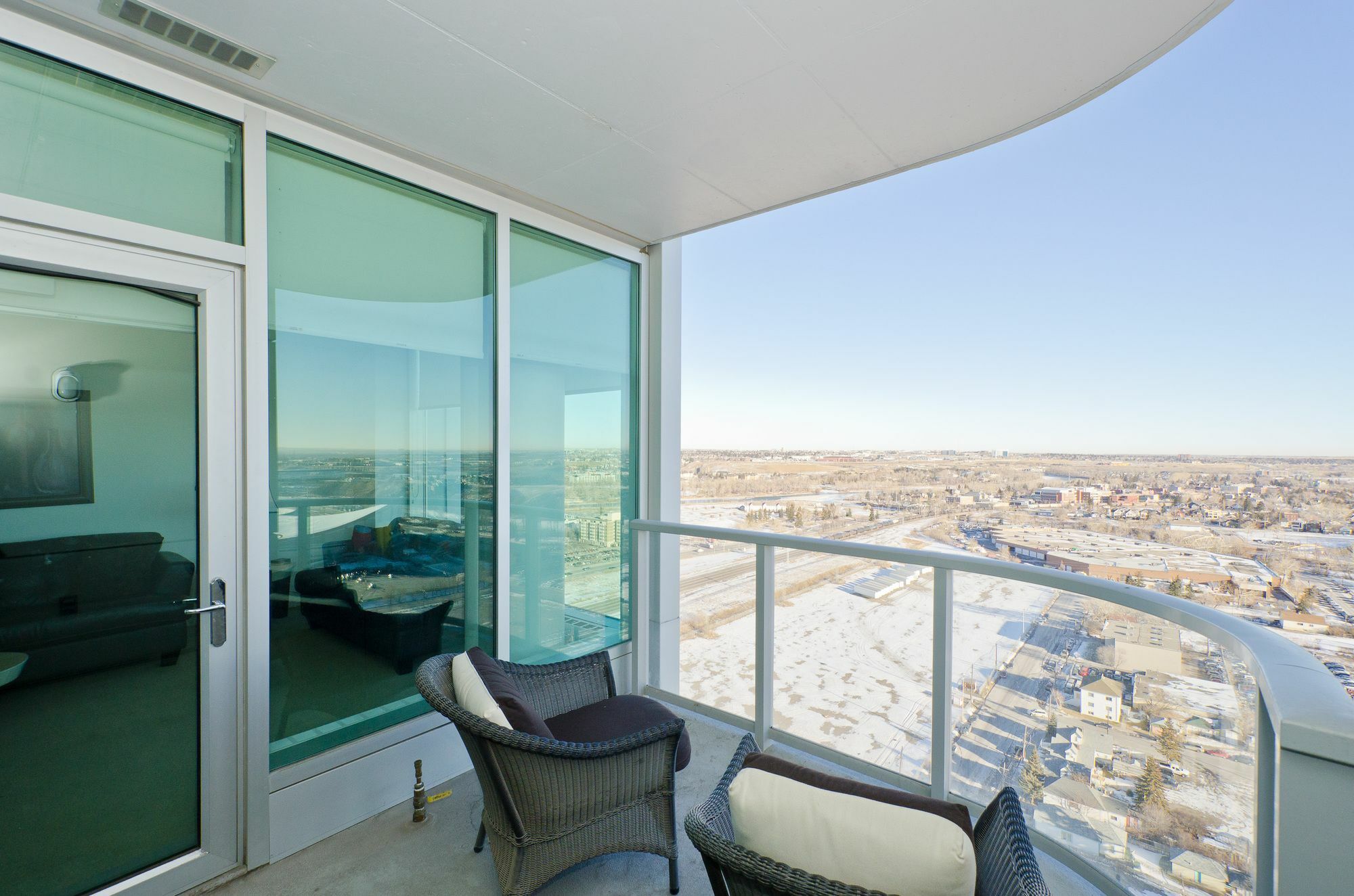 Suite Digs Arriva YYC Exteriör bild