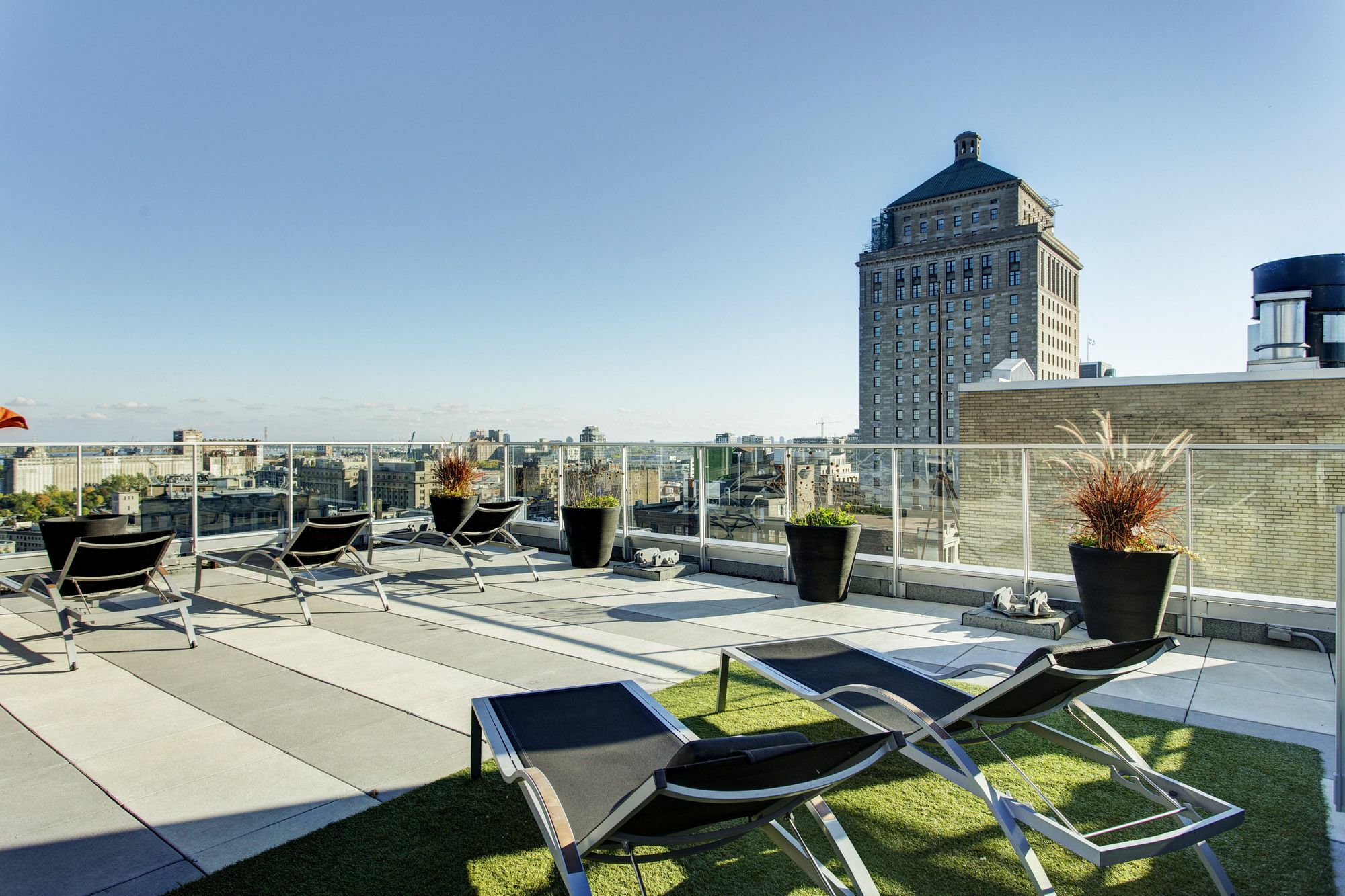 Suite Digs Arriva YYC Exteriör bild