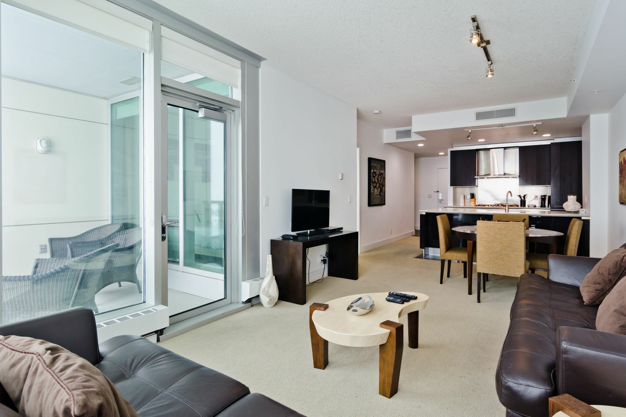 Suite Digs Arriva YYC Exteriör bild